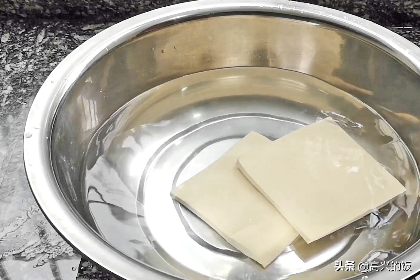 亲自下厨炒几道家常菜美味又卫生,引爆食欲的四道家常菜简单又好吃