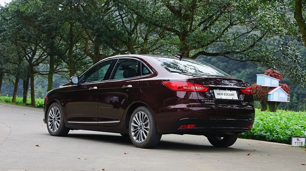 福特福睿斯颜值巅峰,福特福睿斯沉浸式体验