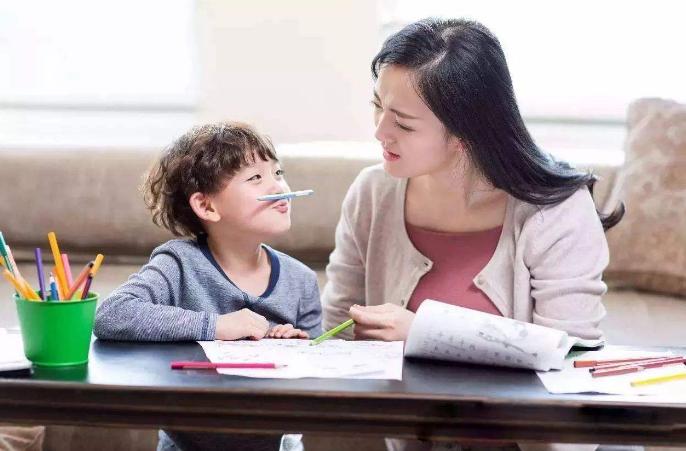 孩子爱走神注意力不集中怎么办,怎么纠正孩子好动注意力不集中