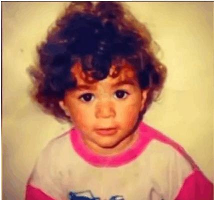 球星儿时的视频,球星童年旧照对比