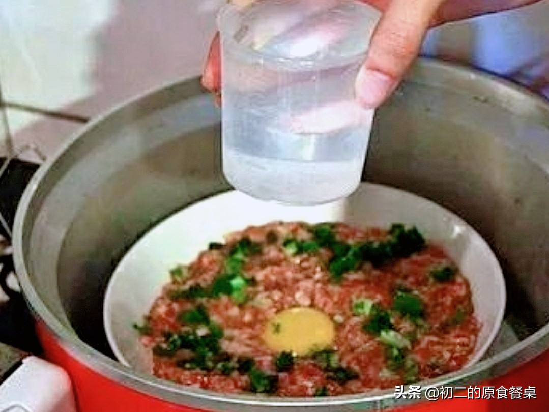 头菜蒸肉饼汤汁少,冬菇蒸肉饼蒸出来怎么没有汤汁