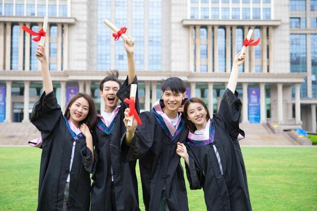 大专专业平均毕业薪资排名,大专最吃香的十大职业工资高