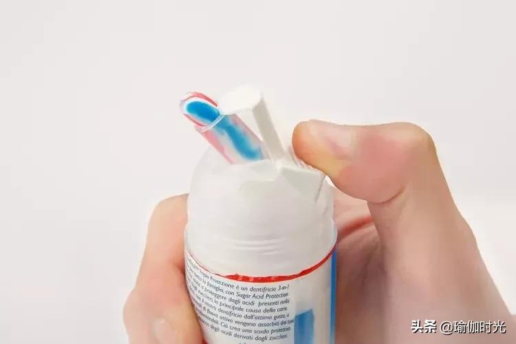 美白净齿牙膏去黄牙,牙齿美白除口臭牙膏修正