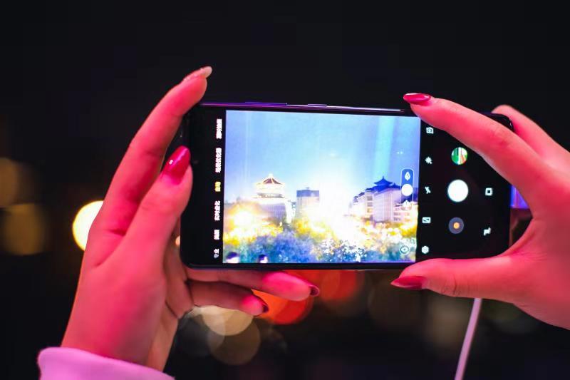 当三星选择了网红城市西安，也是品牌的年轻化进阶之旅