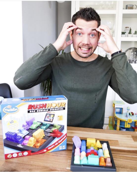 选玩具的小朋友好纠结,选玩具好纠结