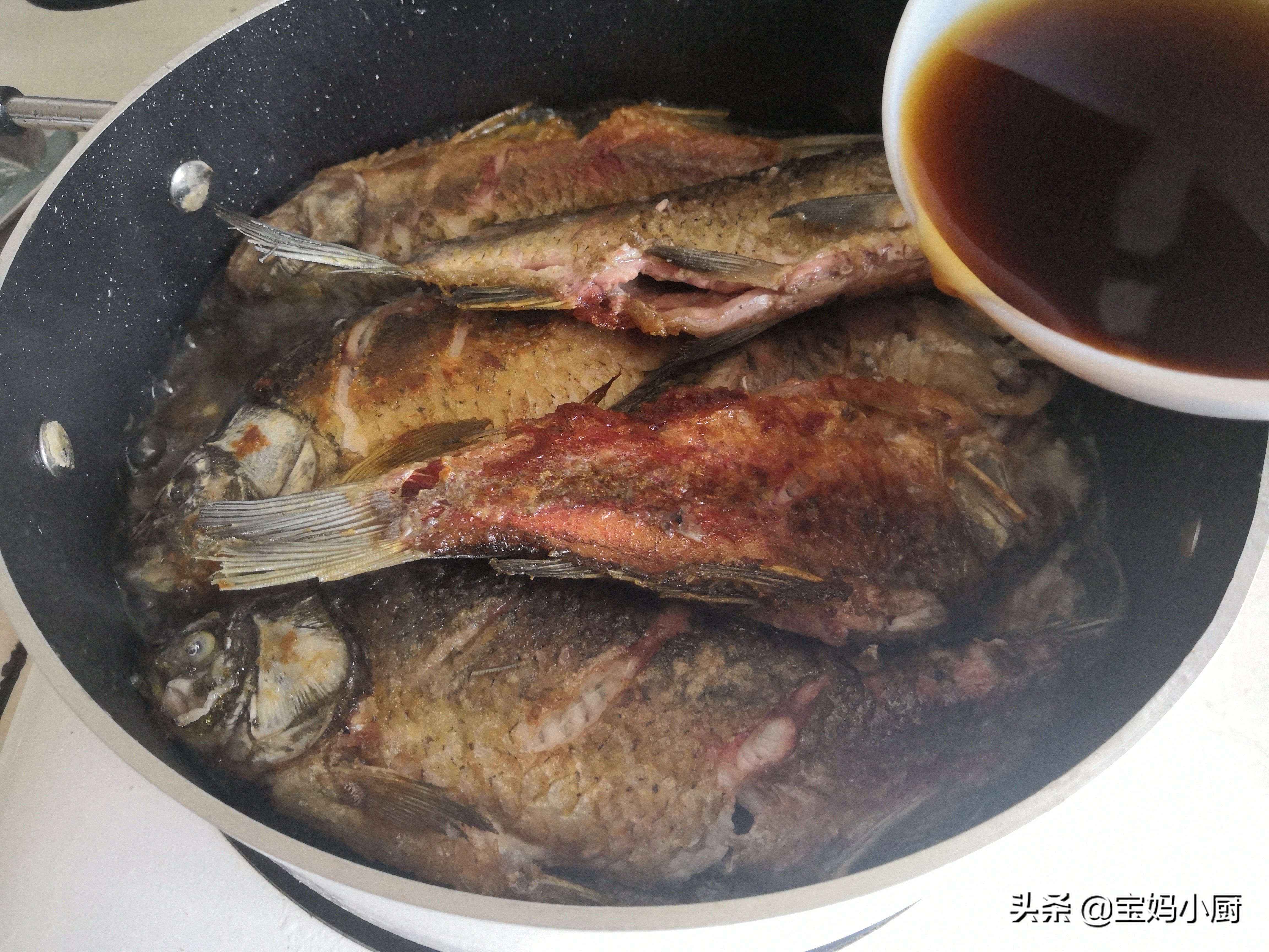 烧鱼不破皮的简单方法,烧鱼的技巧和方法