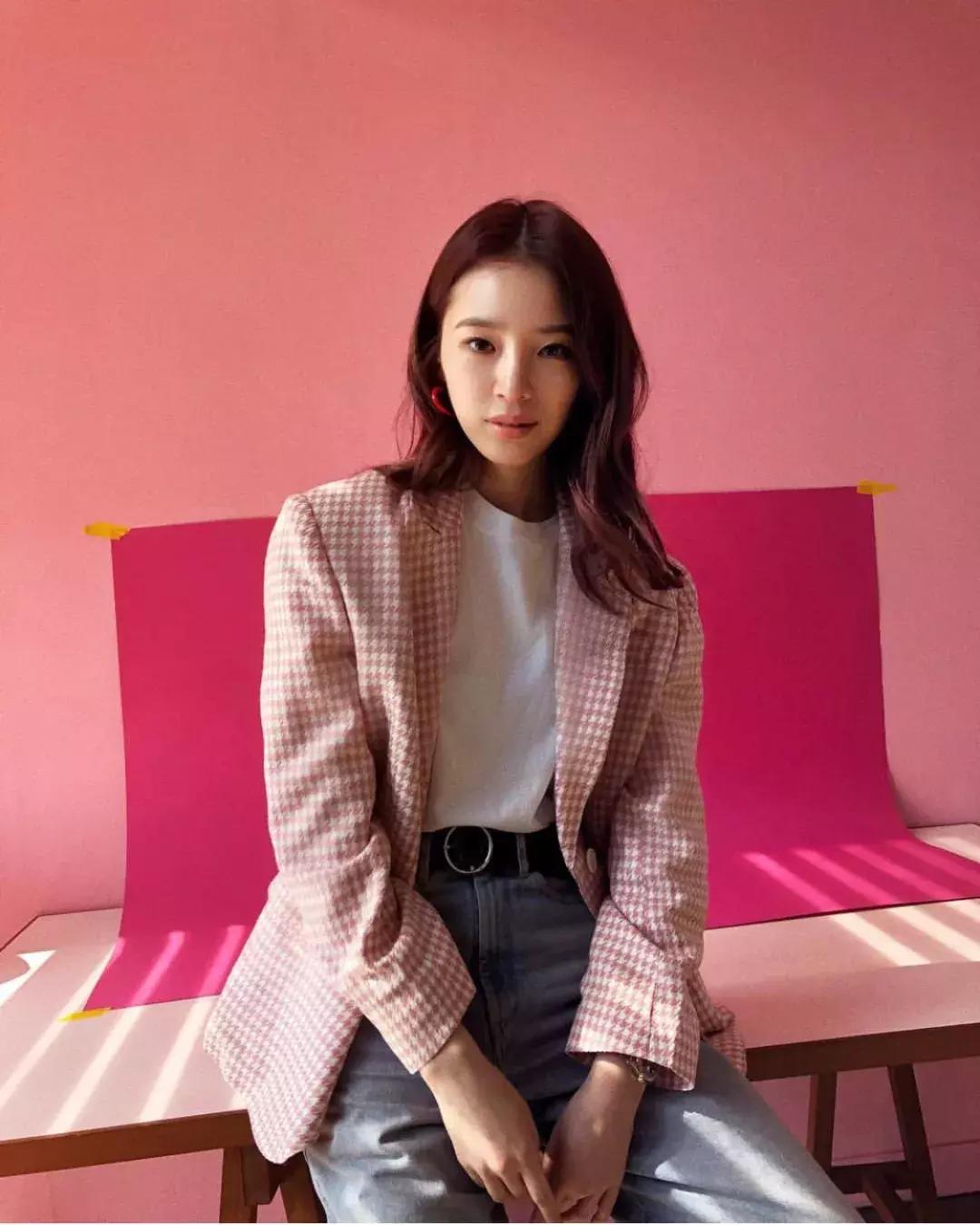 西装领子材质不一样,西装纽扣材质有什么讲究