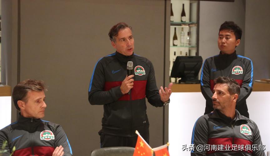 团聚和相聚,团结力量共克时艰