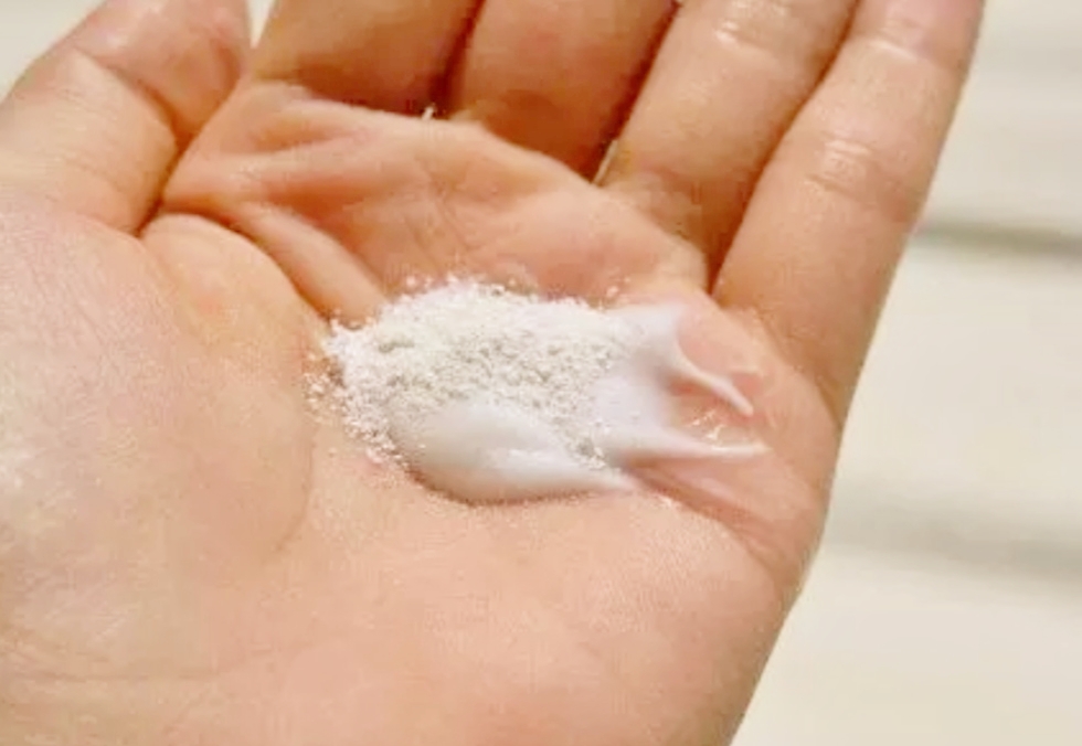 洗发去头皮屑的小技巧,如何用任何洗发水洗头一周都不油