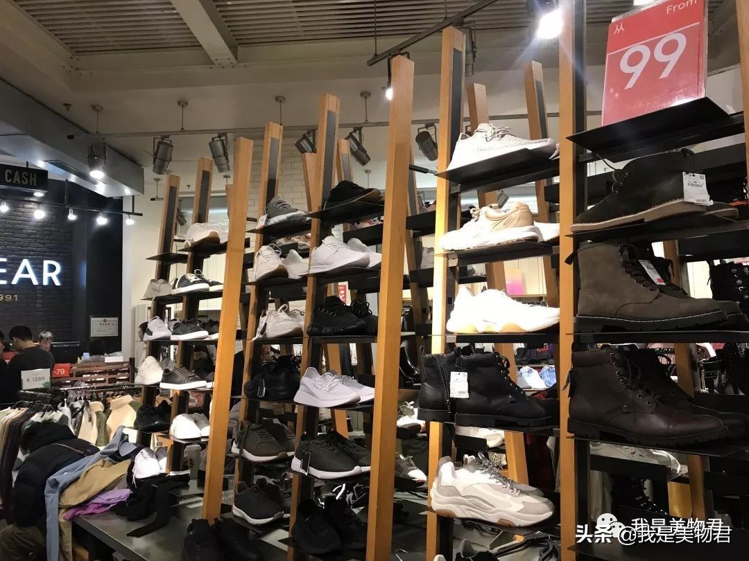 urzara璇曠┛,zara鐪熶汉璇曠┛琛ｆ湇