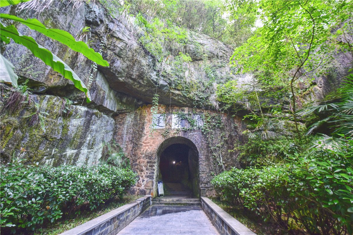 安徽石台牯牛降避暑,安徽大别山夏季避暑好去处