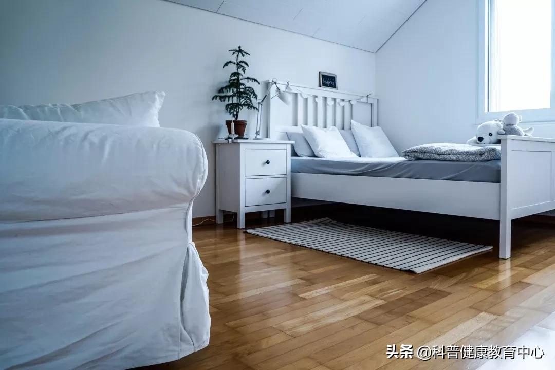 半夜手麻醒按摩哪个部位缓解,易醒多梦按摩手指