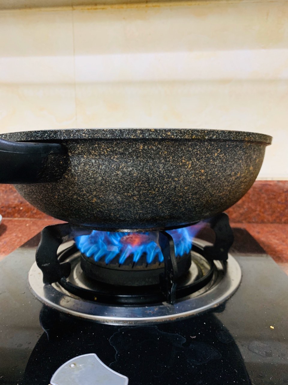 免泡发花胶好吗,泡发花胶汤的正确方法