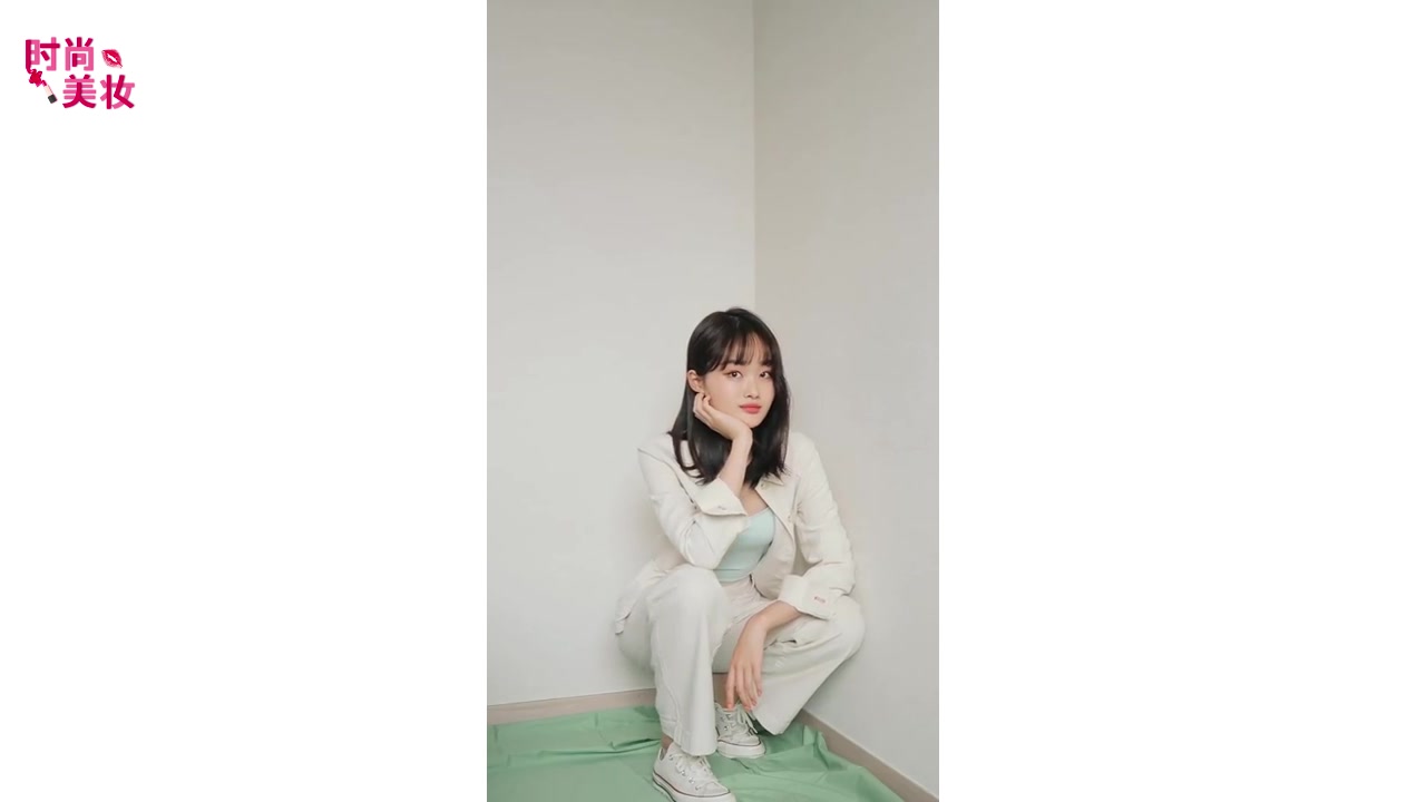 职场极简女装,穿衣搭配技巧秒变职场女性