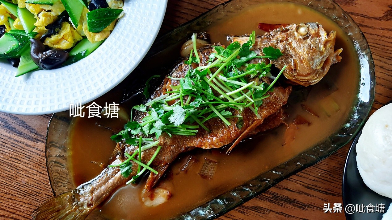 煎黄花鱼最正确的方法,煎鱼容易破皮怎么办