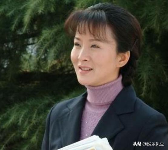 大宅门李香秀简历,大宅门里的李香秀是谁演的