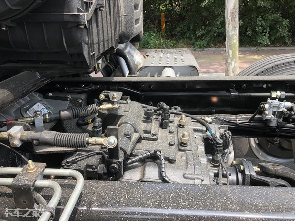 长途拉绿通什么车型最好,解放jh6最新款2.0智尊版载货车