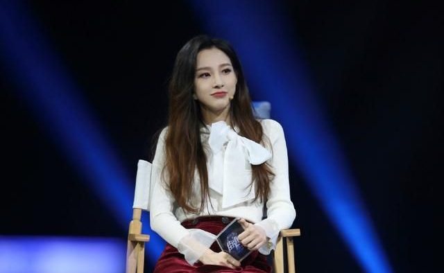 央视一姐曾比董卿还红的女人,央视主持人李红董卿谁更漂亮