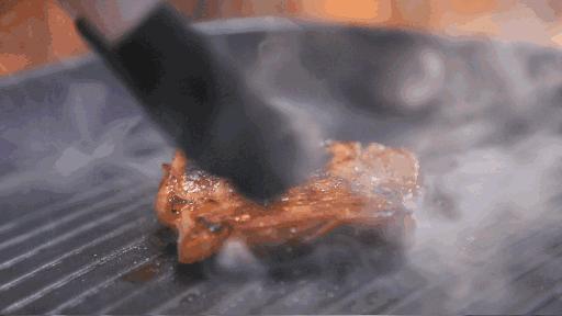 烤焦的肉类中含有什么致癌物,烤焦肉串有毒吗