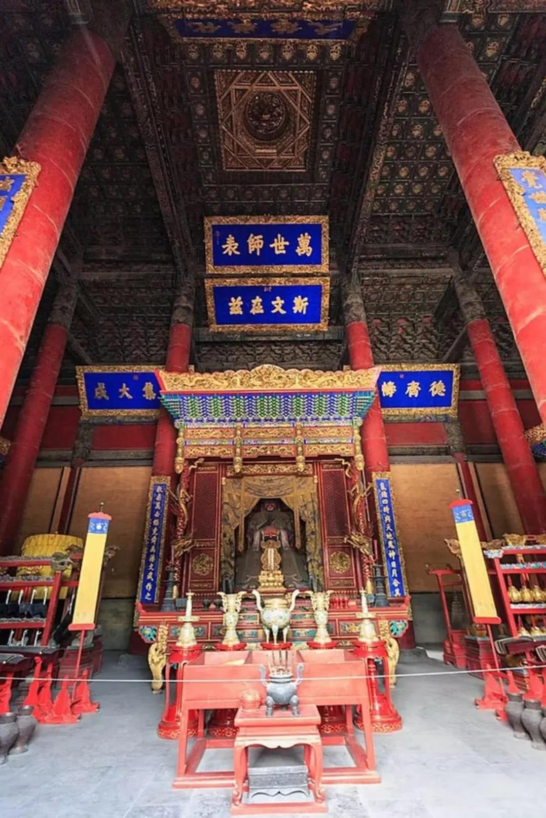 一个奶妈救死扶伤,一个奶妈救了一个小八路