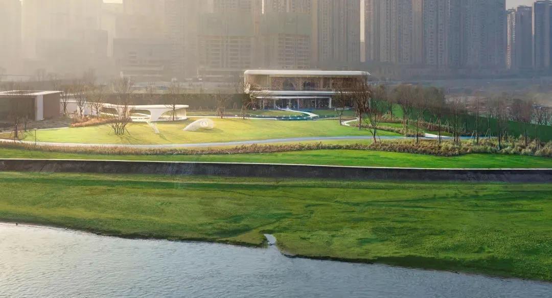 成都“两江汇一湖”区域,时隔3年低密推新