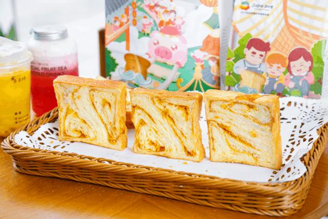 凭借一条吐司火遍全国大江南北，这次终于来到昆明了