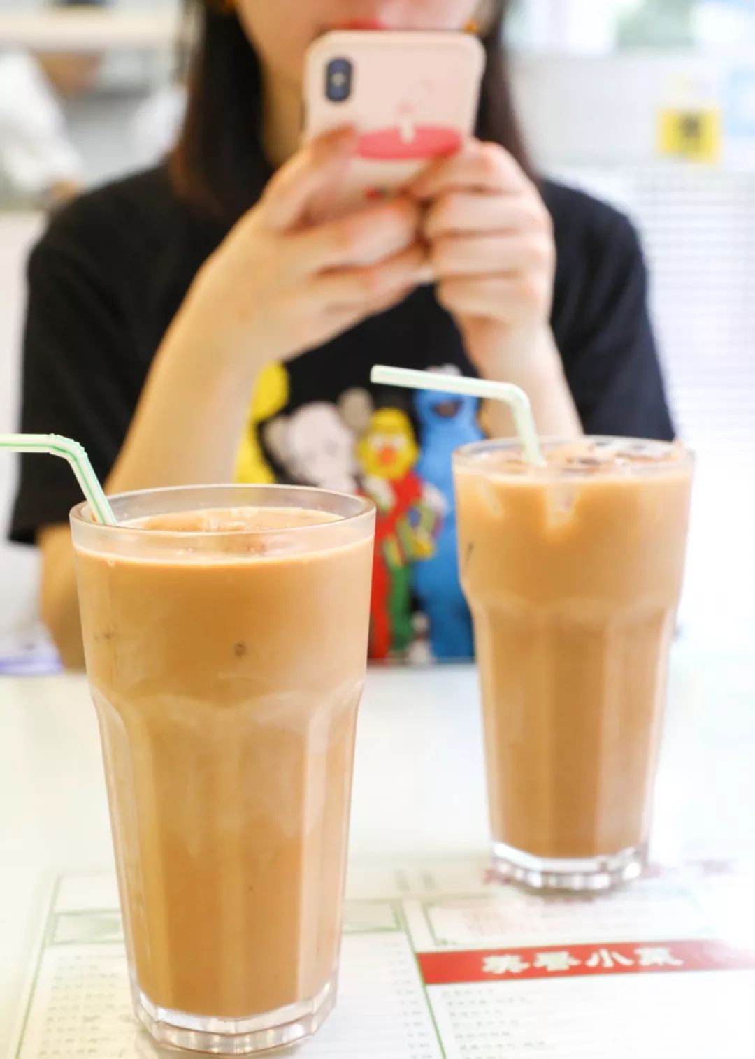 一筷子就能吃到香港，奶茶和西多士一定要安排