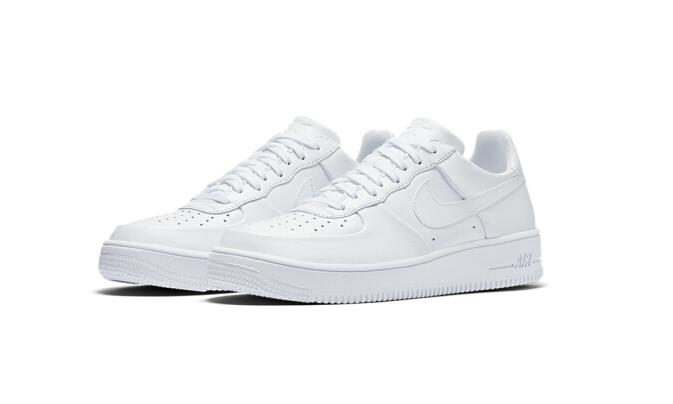 休闲小白鞋品牌推荐,夏季小白鞋百搭推荐店铺