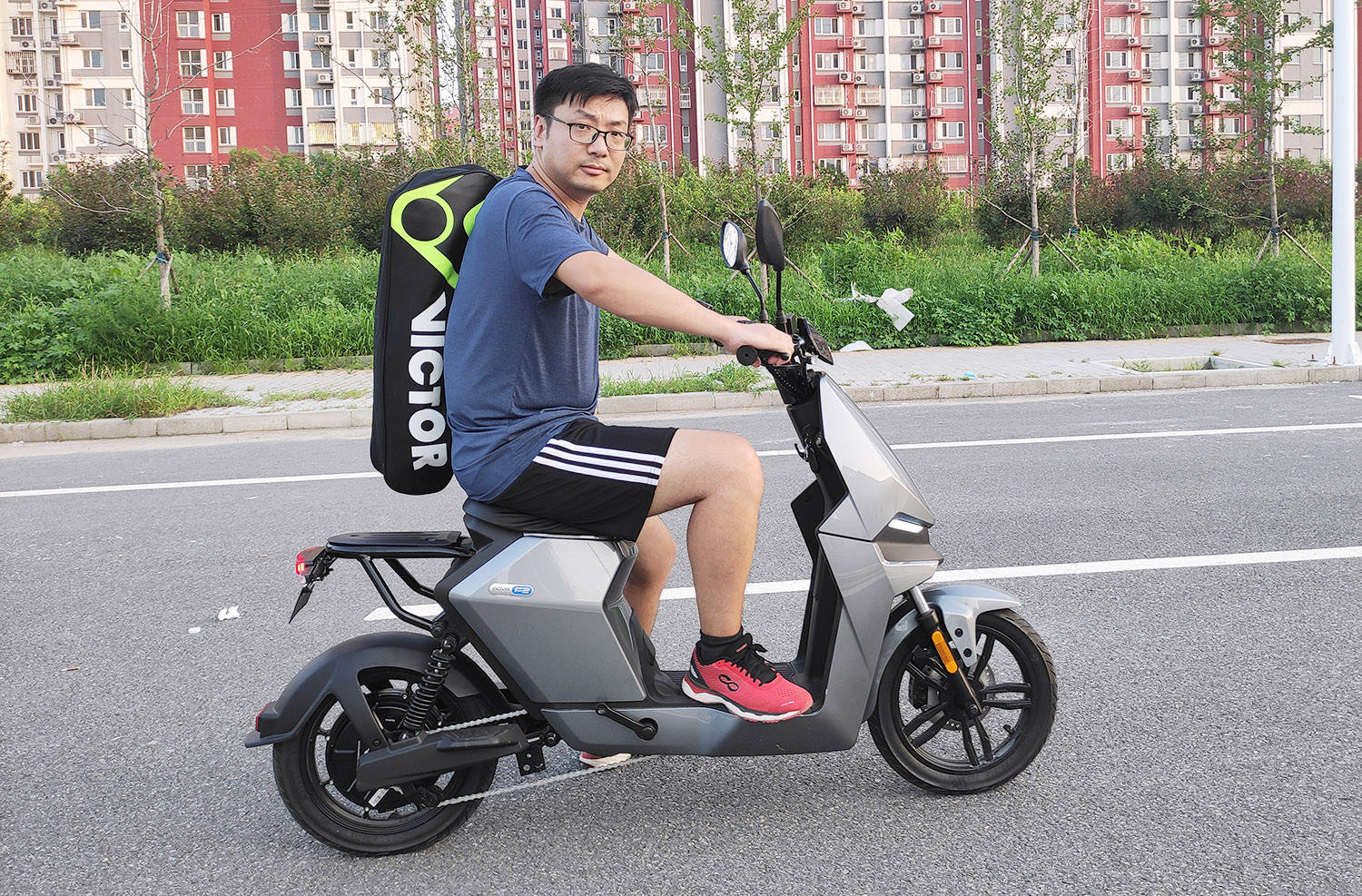 代步买菜接娃新能源,上下班代步买菜接娃