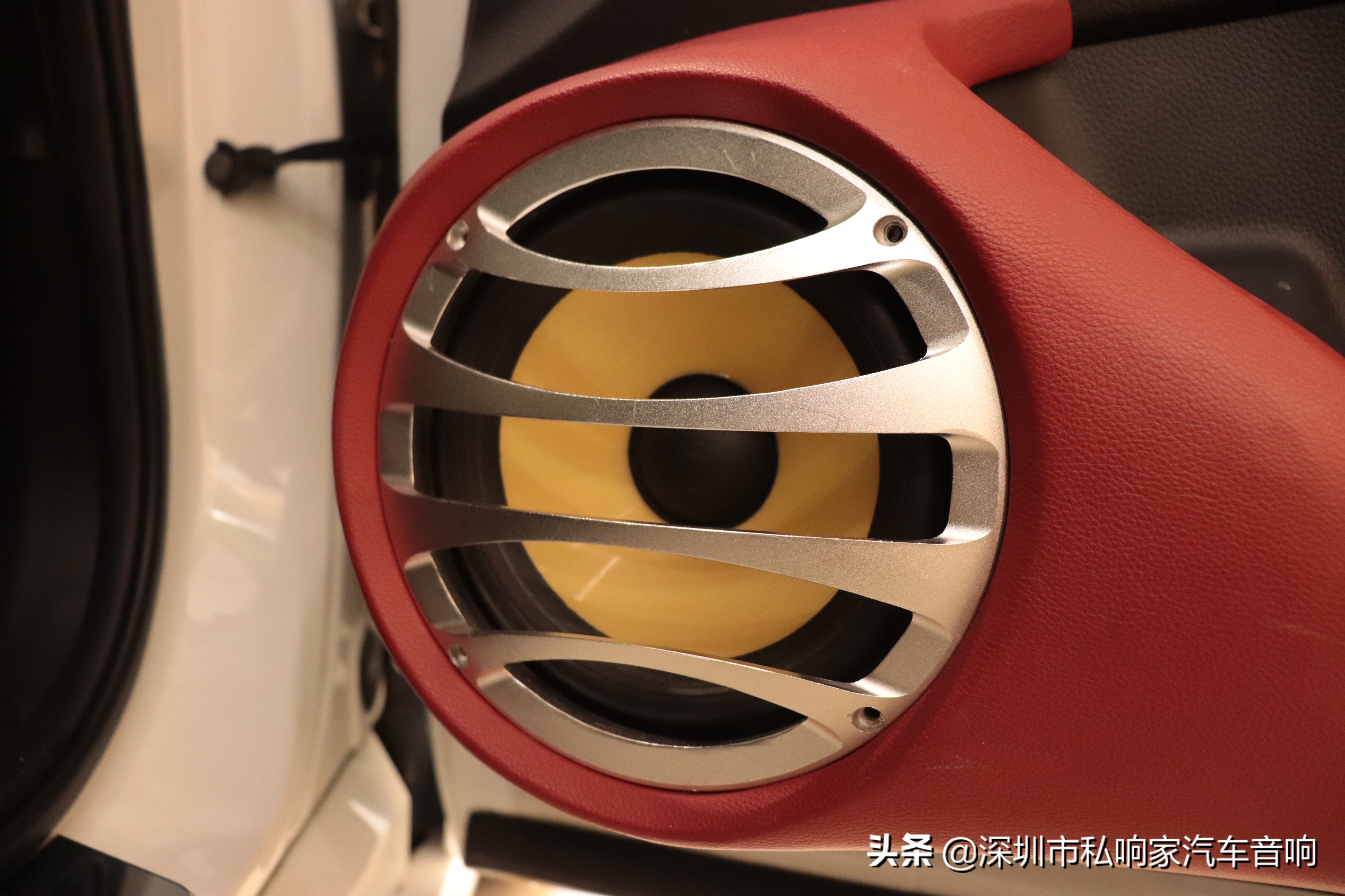 雅阁低预算改装音响,雅阁改装音响低音怎么样