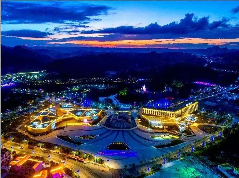 我和我的家乡陈思诚拍的哪一部,我和我的家乡陈思诚