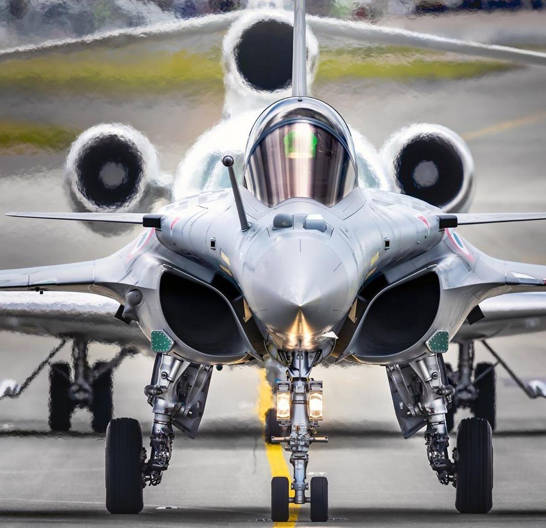 达索阵风战斗机vs布加迪,法国达索阵风