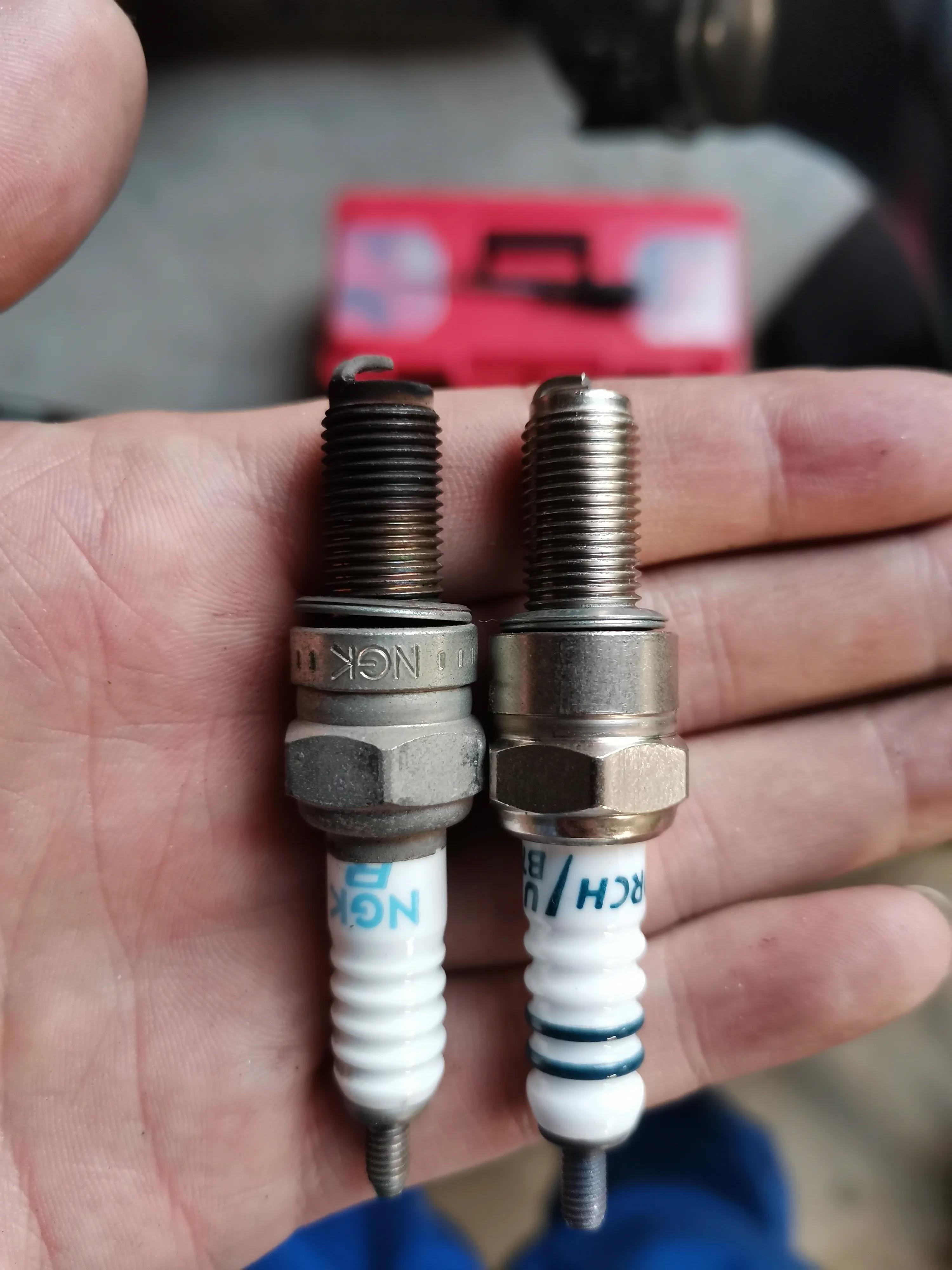 雅马哈悦动版迅鹰火花塞啥样的,雅马哈迅鹰125换火花塞教程