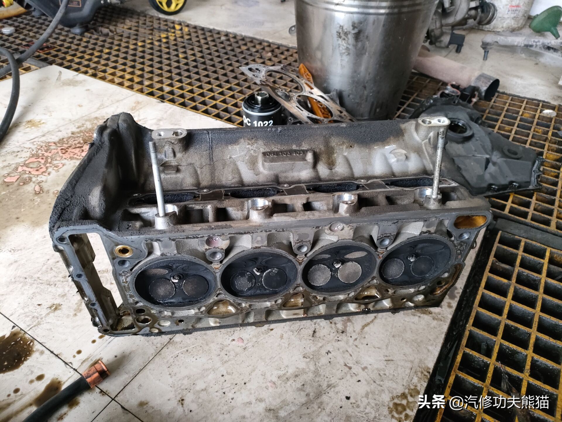 斯柯达昊锐烧机油维修视频,大众斯柯达昊锐1.8t烧机油