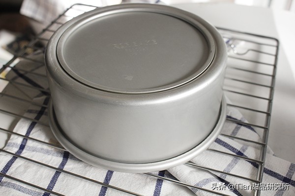 失败的戚风蛋糕怎么处理,失败的戚风蛋糕什么样