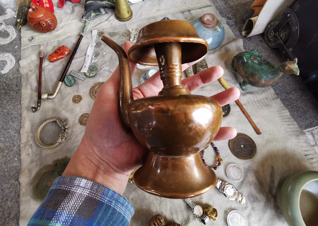 沈阳古玩市场都能买到啥,逛地摊古玩古董老物件