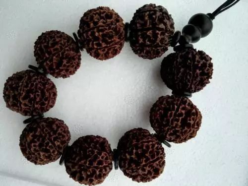 四种手串包浆最快,四种文玩不能随便碰