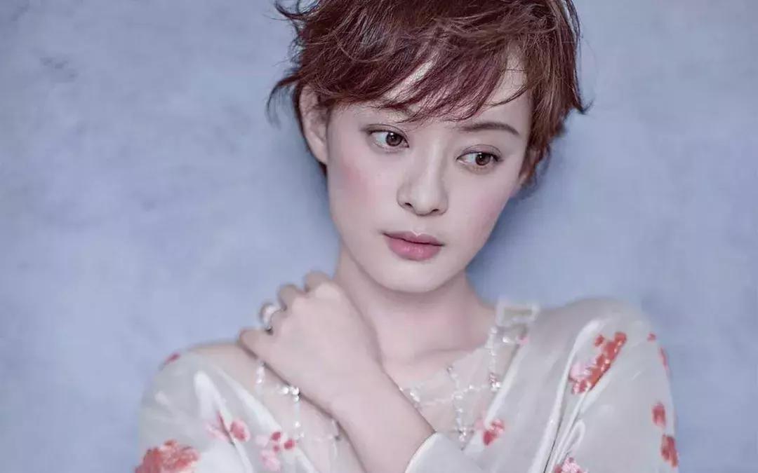 女明星真的穷到去闲鱼卖二手?