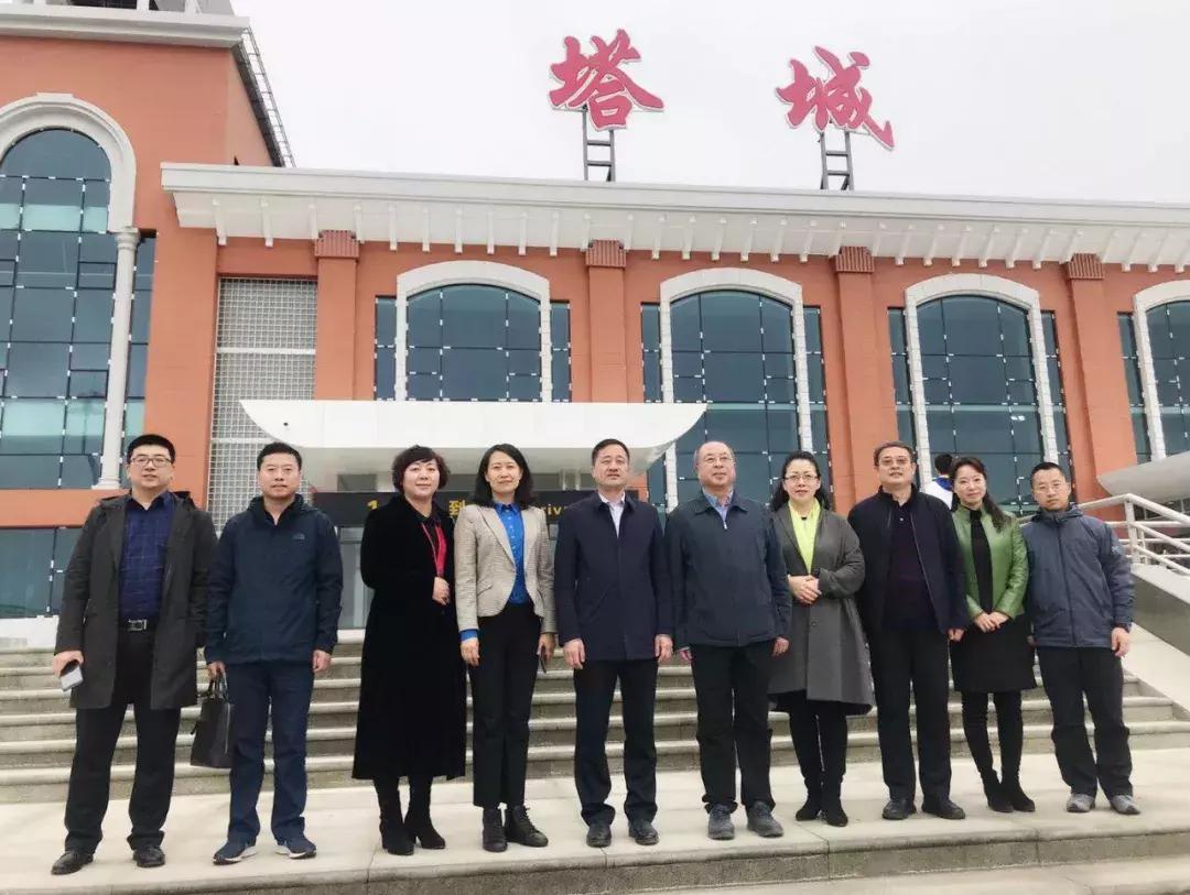 143中学沈阳校长,佟妍校长简介