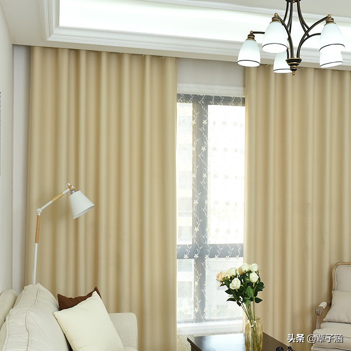 什么材质的窗帘不含甲醛还遮光,窗帘选什么材料耐晒