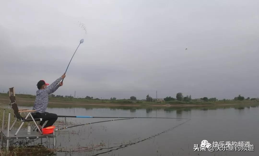 浮钓鲢鳙挂饵怎么调漂,野钓带饵调漂实用最佳方法