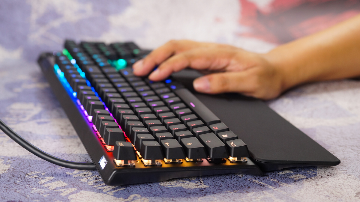 赛睿apexpro值得入手吗,赛睿apexpro是什么轴