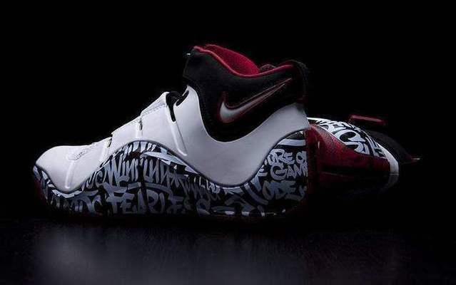 盘点詹姆斯的球鞋,詹姆斯十大巅峰时期球鞋