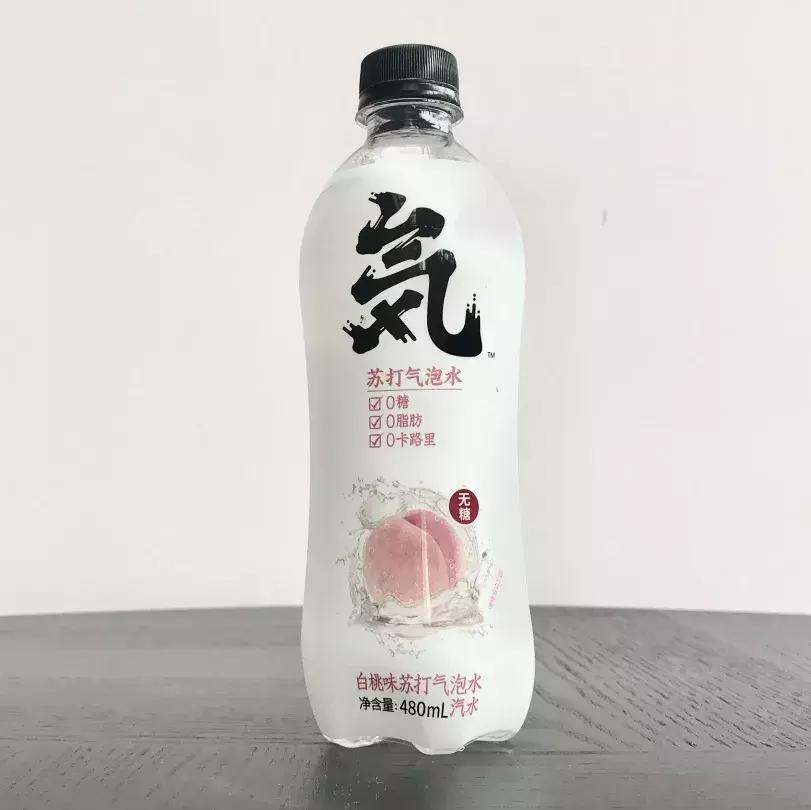 这20+款新饮品，我们喝出了打屁虫、清新剂、中药丸的味儿……