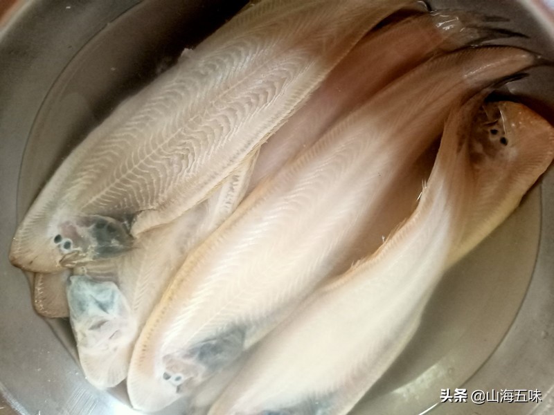 煎鱼怎样挂面糊,煎鱼怎么弄不会糊