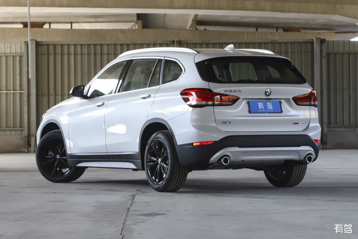 新款宝马x1三缸车主真实感受,2013款宝马x1四缸2.0t值得买吗