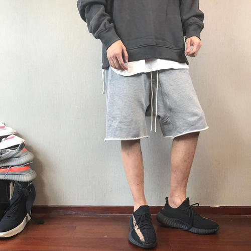 夏季男士短裤选择技巧,夏天男生的短裤应该选宽松点的吗