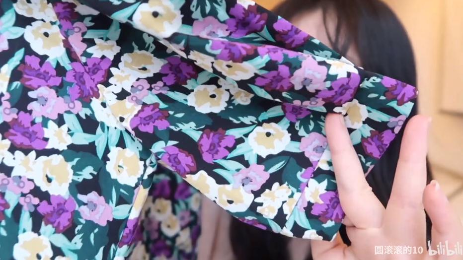 张大奕和雪梨小雏菊碎花裙,网红店铺张大奕