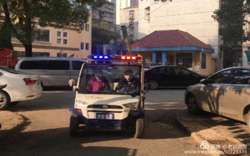 党旗飘扬在抗击疫情的一线,党旗飘扬战疫情