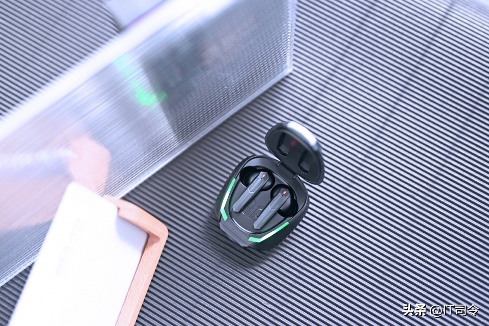 这才是游戏耳机该有的样子,奥恳黑曼巴ES07游戏耳机使用体验